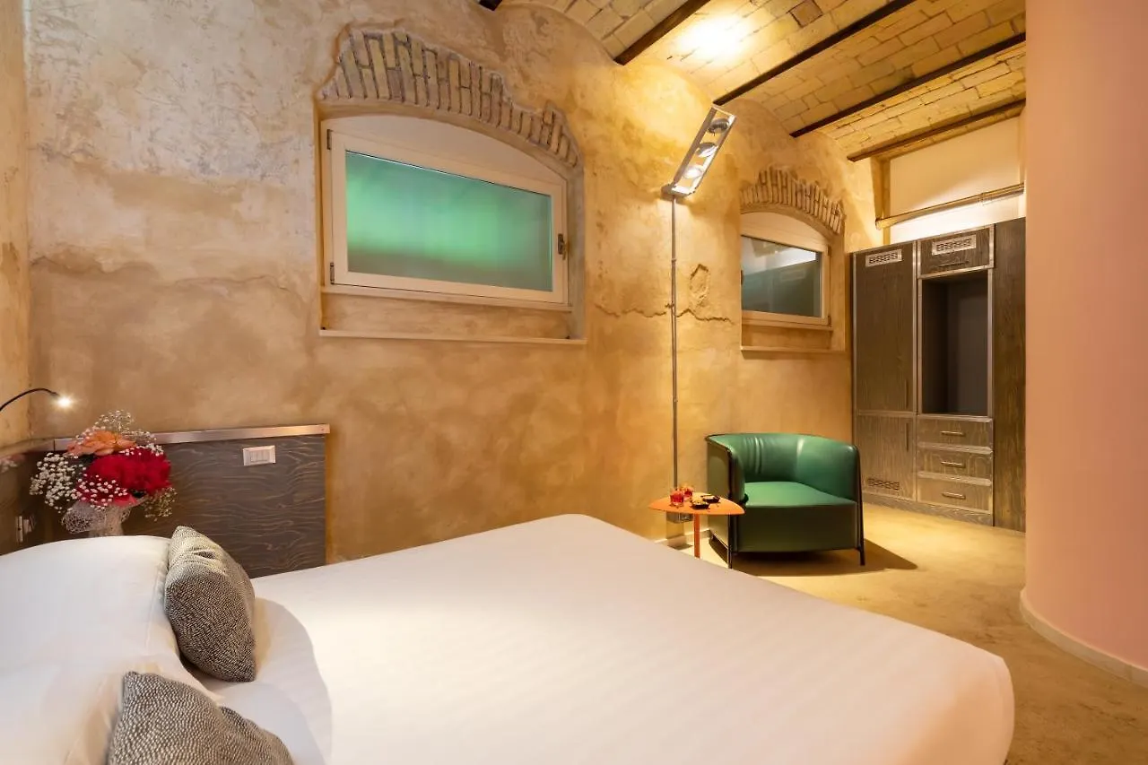 ****  רומא Hotel La Rovere איטליה