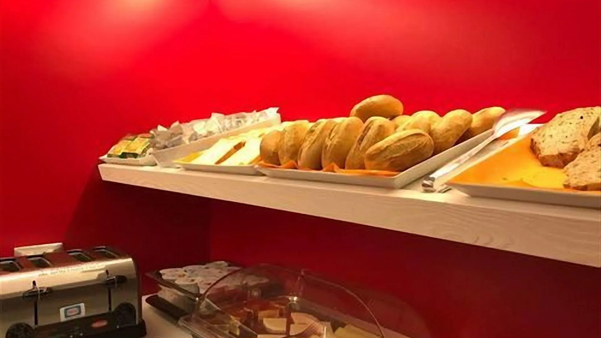 רומא Hotel La Rovere