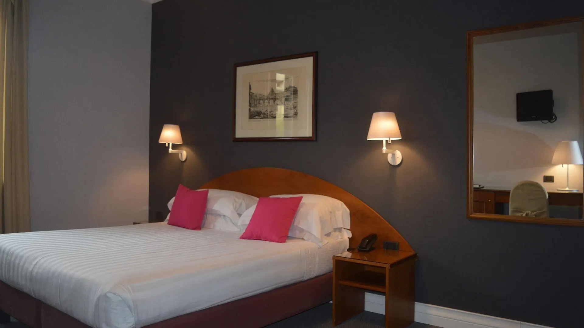 רומא Hotel La Rovere